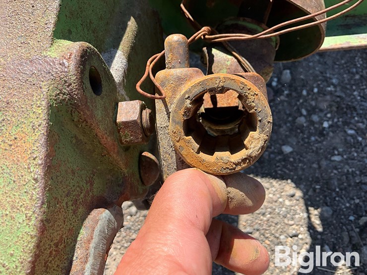 john-deere-7-image-10