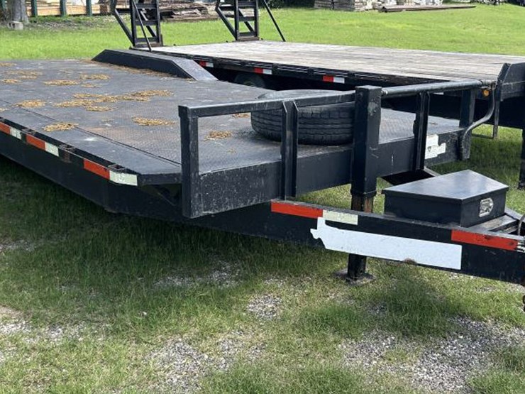 #177-•-2015-texas-pride-car-hauler-image-3