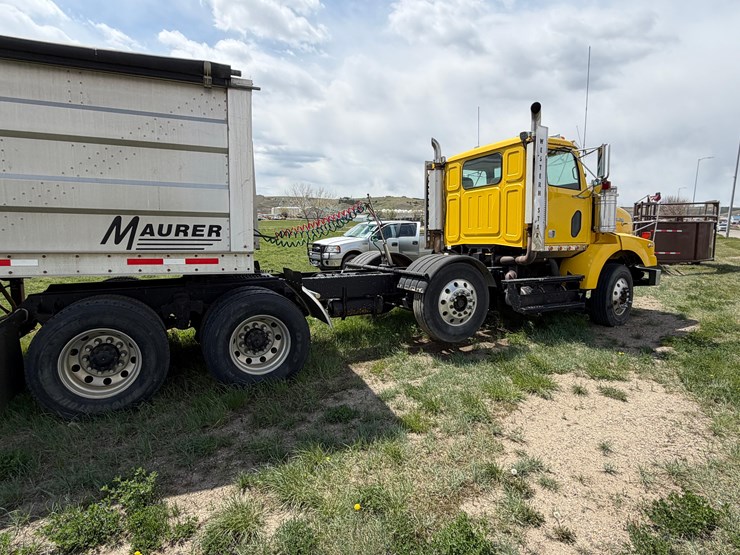 2009-western-star-day-cab-image-3