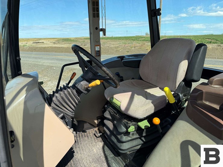 2009-john-deere-6115d-image-56