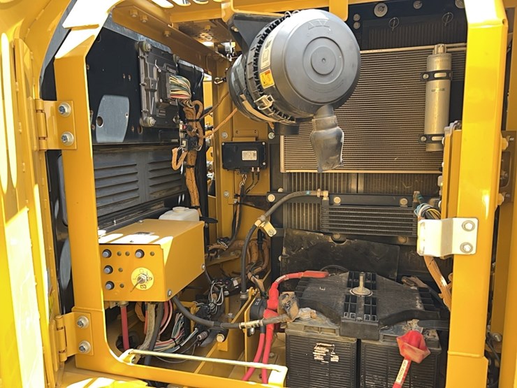 2017-caterpillar-313fl-image-12