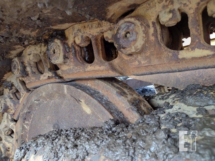 caterpillar-d6-image-24