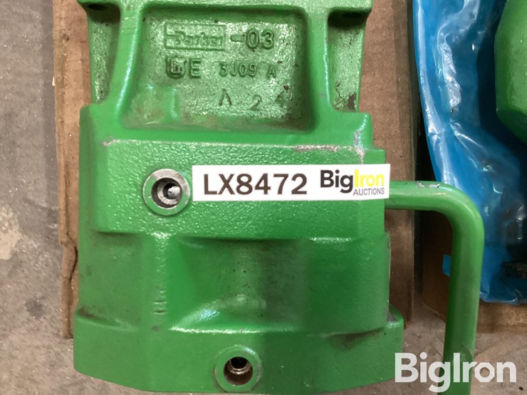 john-deere-410-image-10