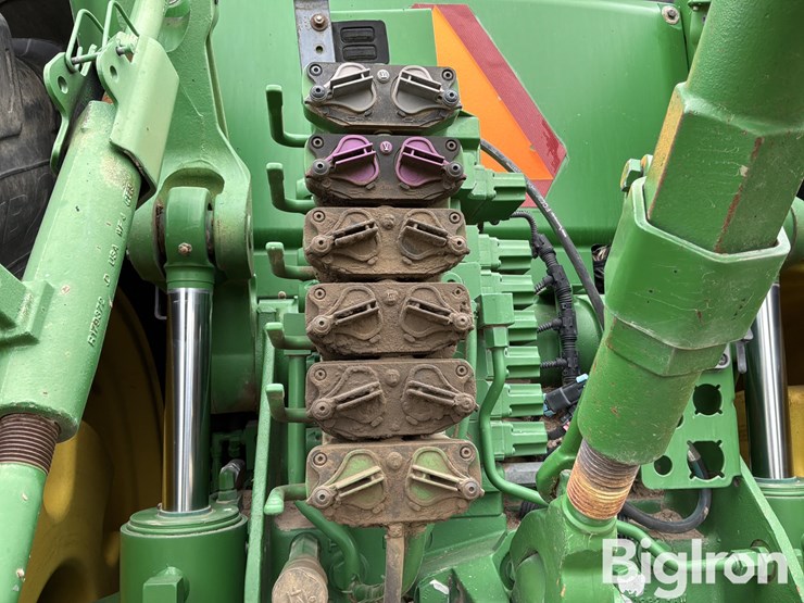 2013-john-deere-8285r-image-20