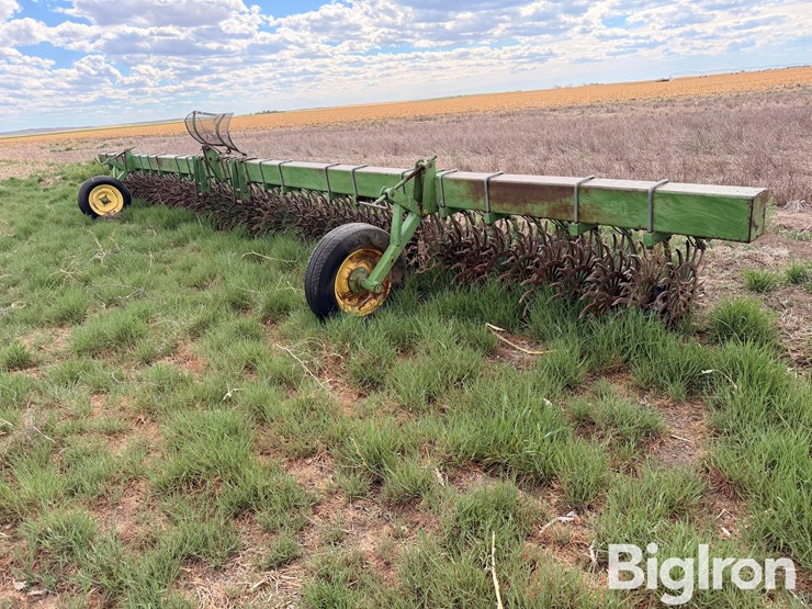john-deere-400-image-1