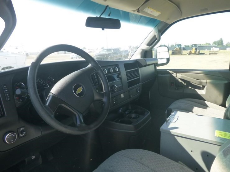 2016-chevrolet-2500-image-8