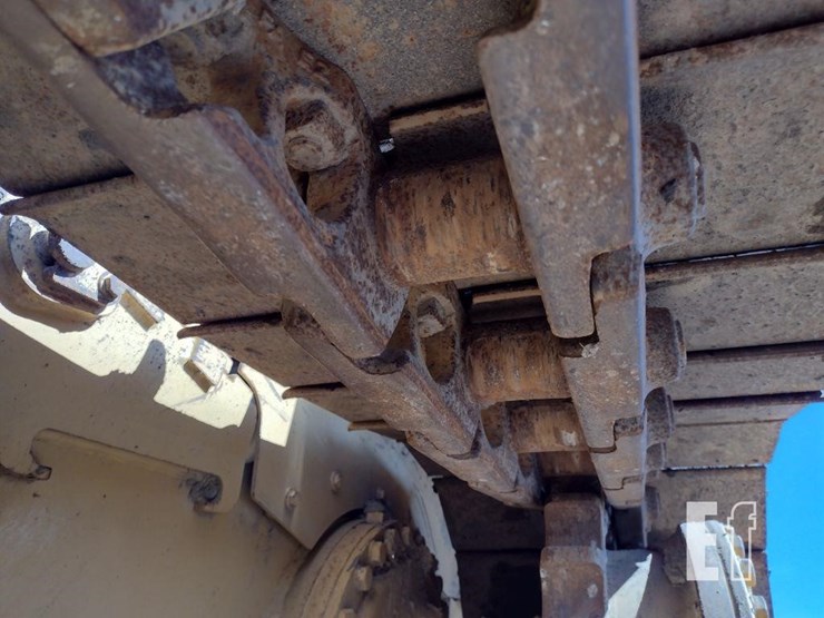 2017-caterpillar-d6n-xl-image-30