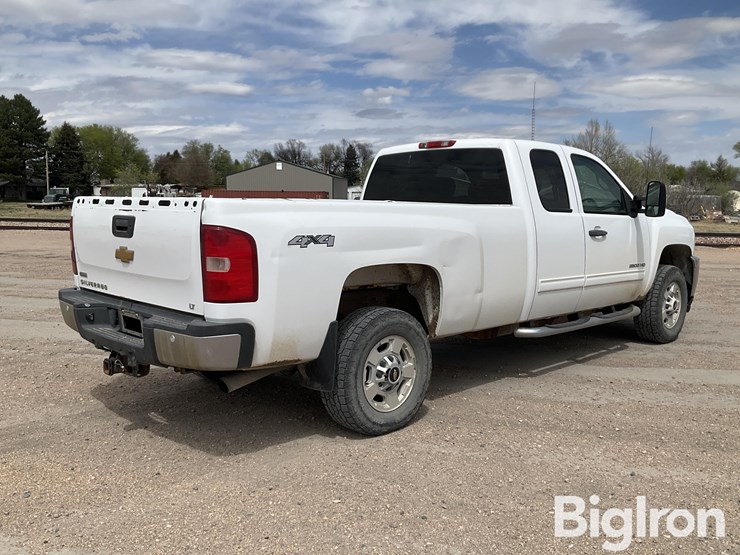 2012-chevrolet-silverado-2500-image-5