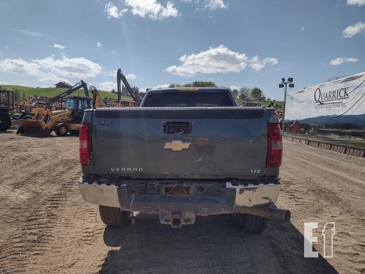 2011-chevrolet-silverado-2500hd-ltz-image-4
