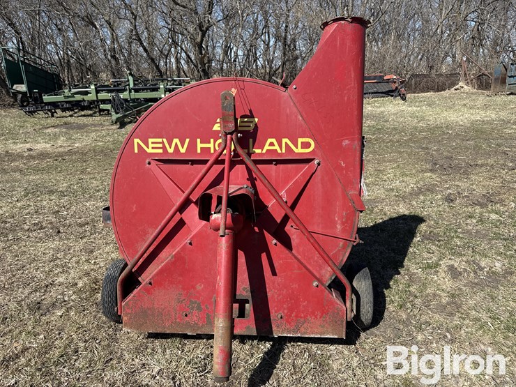 new-holland-28-image-2