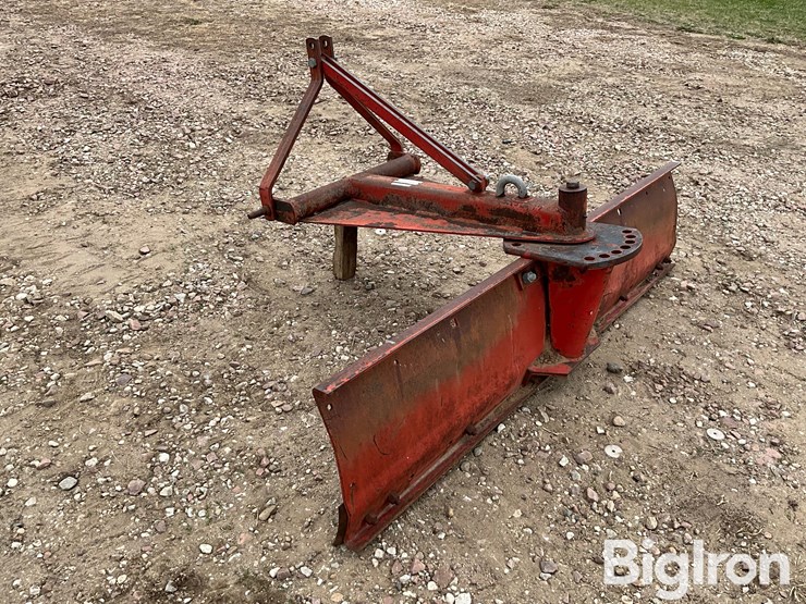 massey-ferguson-16-image-7