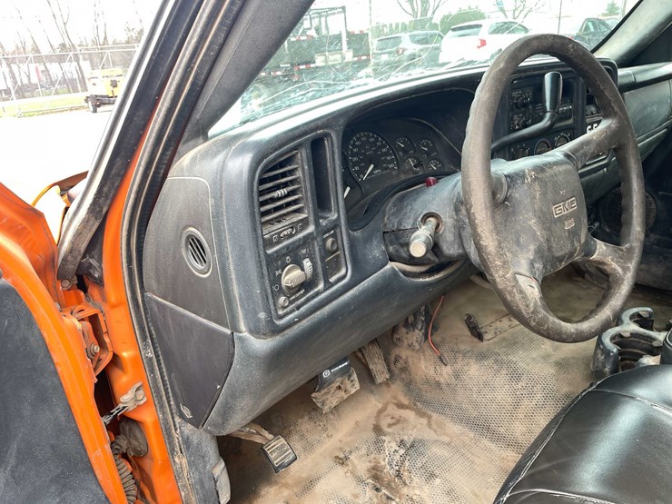#4043-•-2002-gmc-250-(has-wi-title)-image-85
