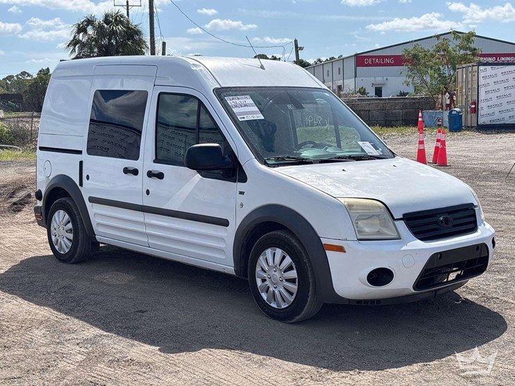 2013-ford-transit-connect-image-2