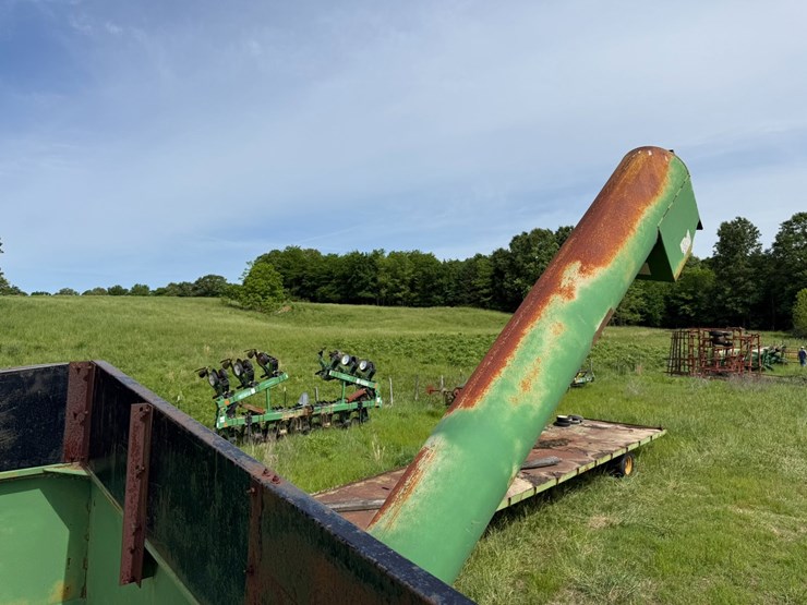 #45624-•-sukup-giant-grain-cart-image-29