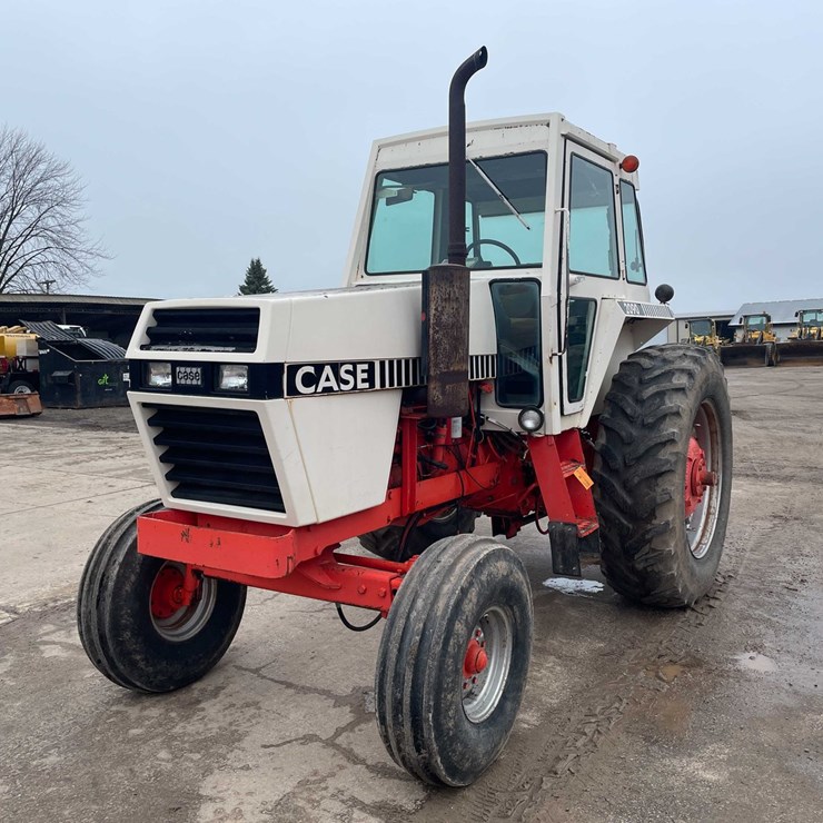 #4067 • Case 2090 Tractor
