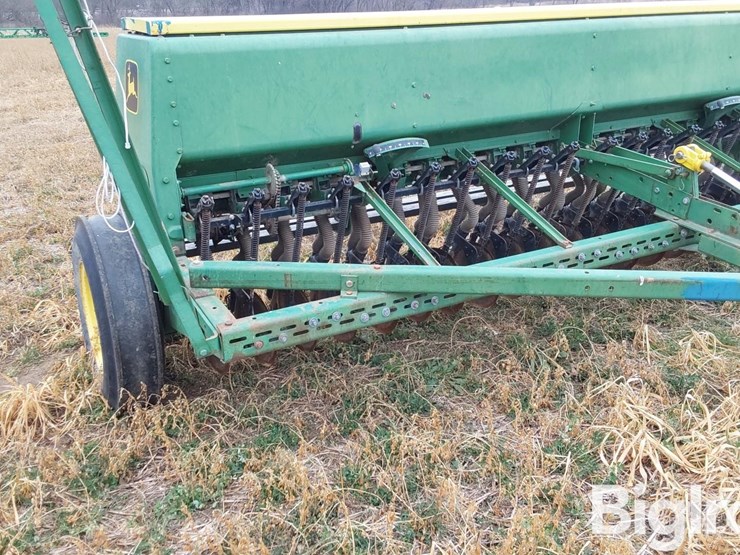 john-deere-8250-image-11