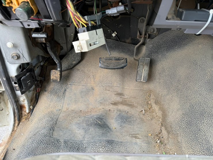 1997-ford-f350-image-35