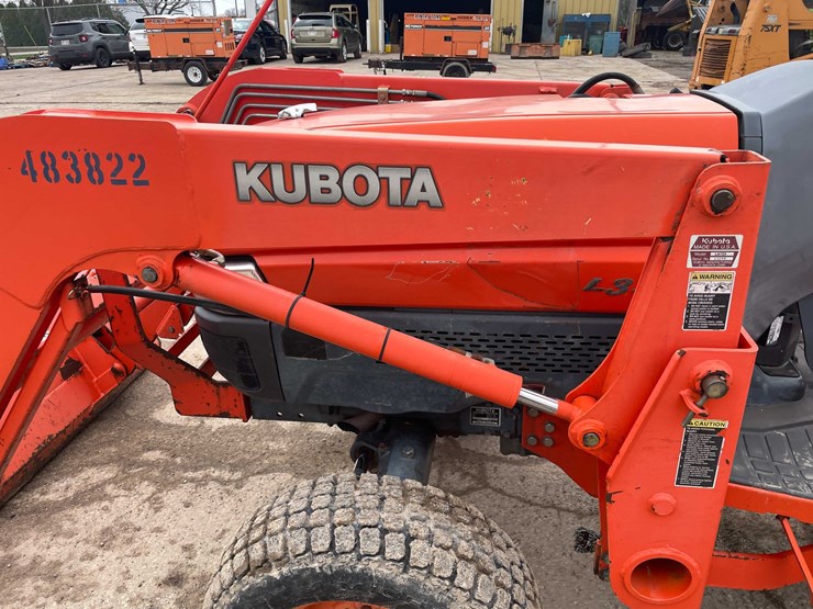 #4054-•-kubota-tractor-image-29