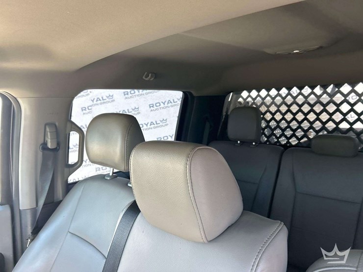 2022-ford-f250-image-21