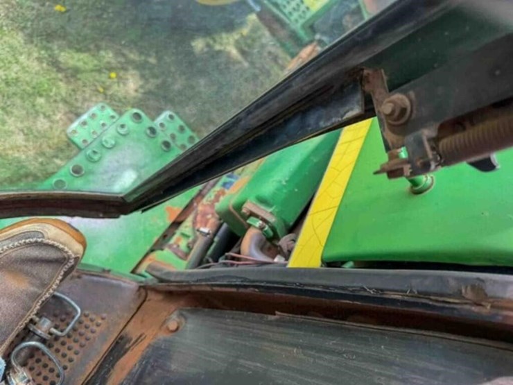 john-deere-4850-image-32