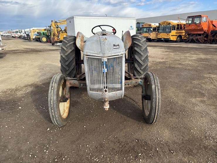 ford-8n-image-6