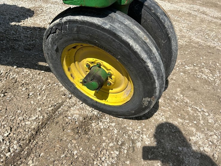 john-deere-model-a-image-9