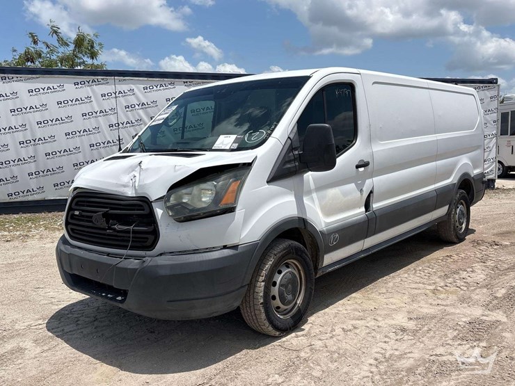 2015-ford-transit-image-21