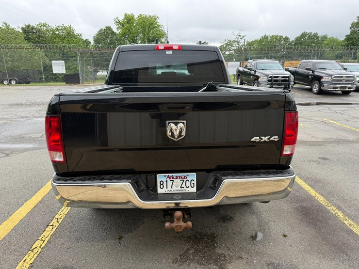 2019-dodge-1500-image-14