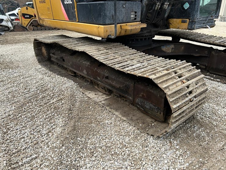 caterpillar-320el-image-9