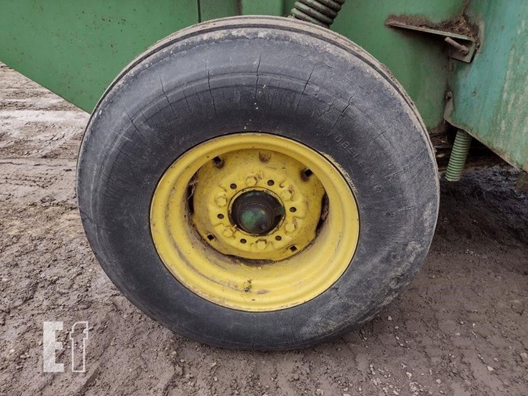 john-deere-410-image-19