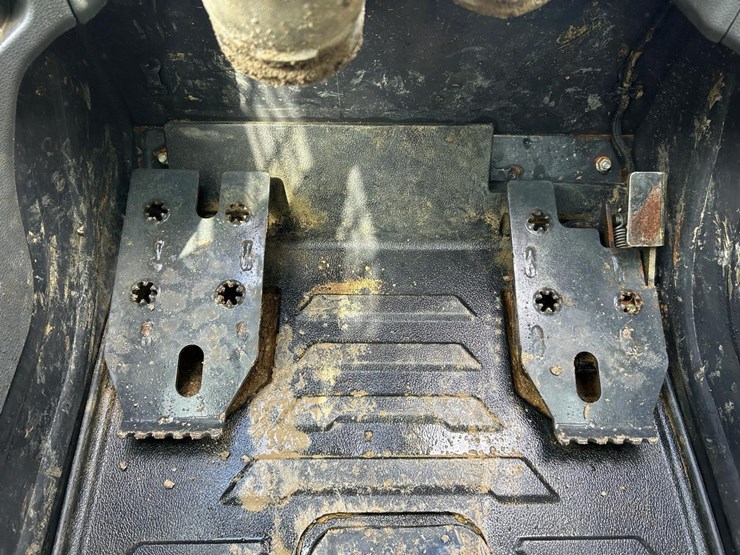 2022-bobcat-t66-image-26