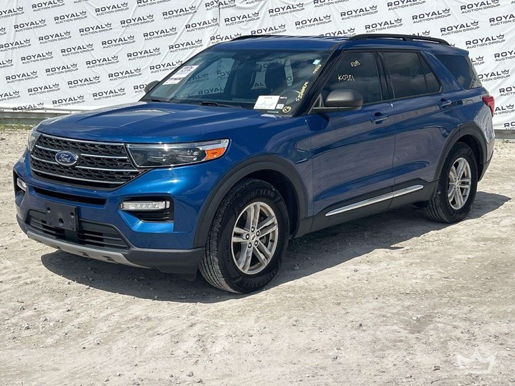 2023-ford-explorer-image-1