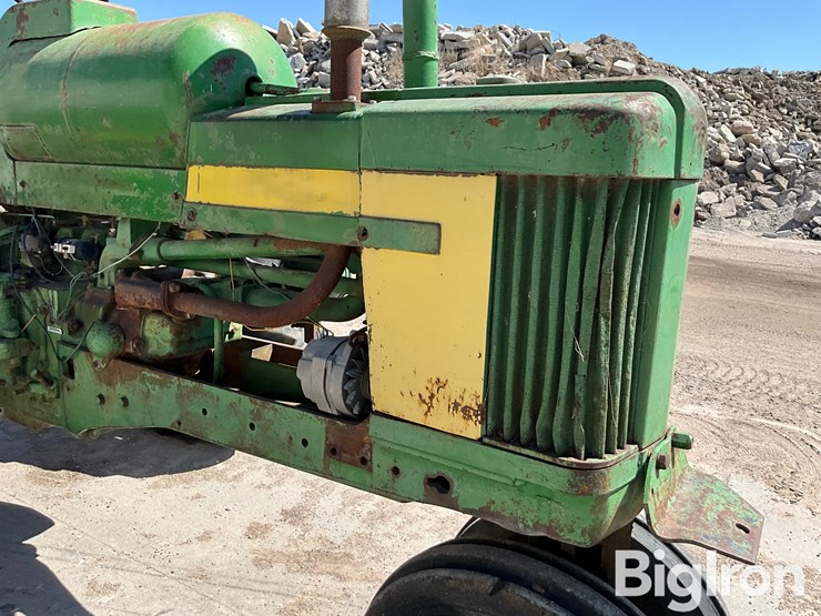 1958-john-deere-520-image-18