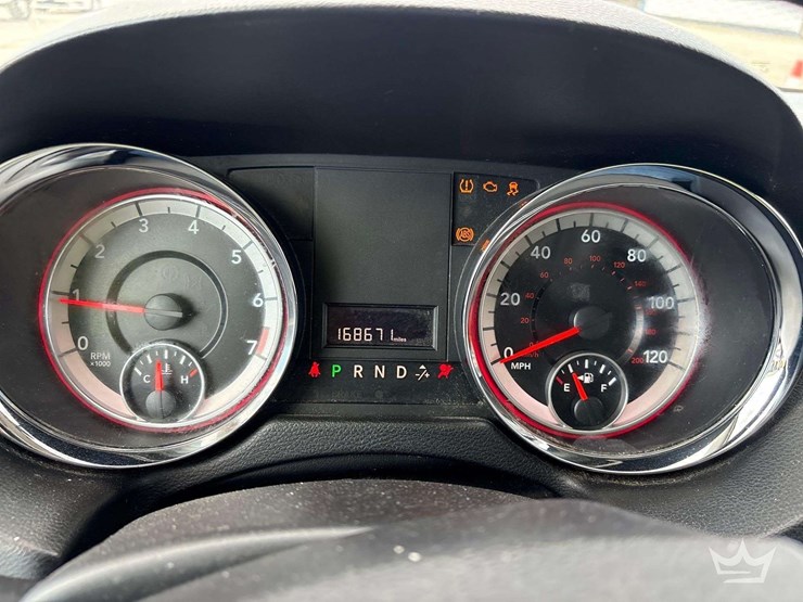 2014-dodge-grand-caravan-image-5