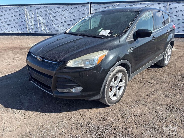 2015-ford-escape-image-1