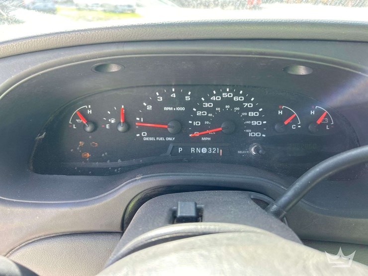 2006-ford-e350-image-16