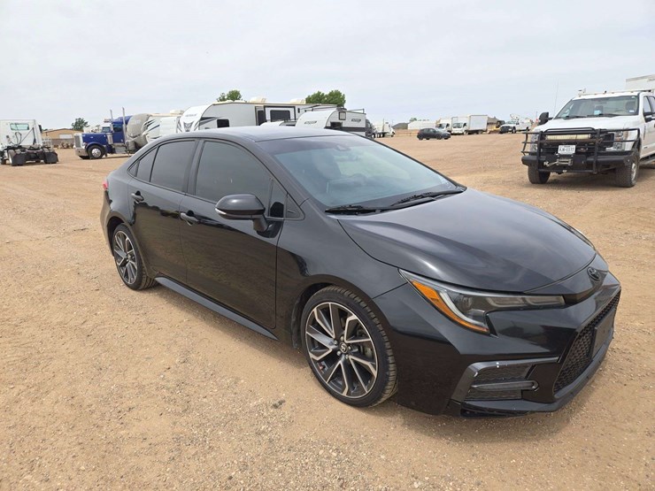 2021-toyota-corolla-se-sedan-4d-image-2