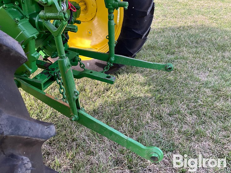 1957-john-deere-420-image-14