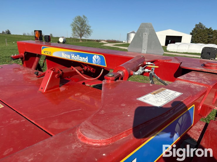 2014-new-holland-h7230-image-18