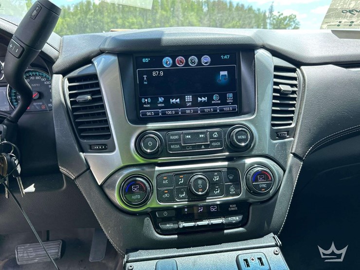 2018-chevrolet-tahoe-image-18
