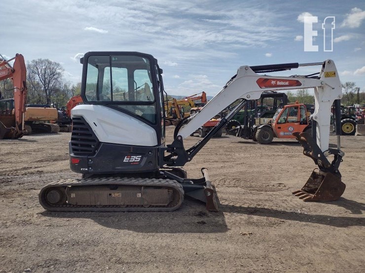 2022-bobcat-e35i-image-3