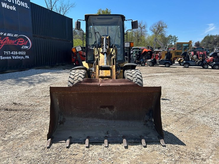 caterpillar-906-image-7