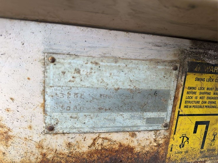 caterpillar-320l-image-35