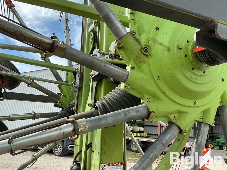 2012-claas-liner-2800-image-19