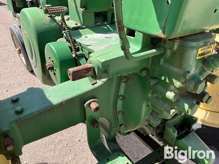 1951-john-deere-b-image-11