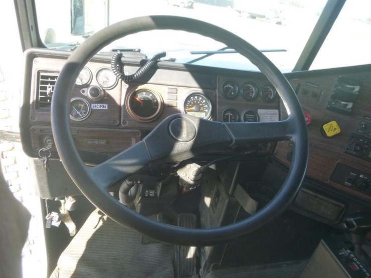 2002-caterpillar-c12-image-8