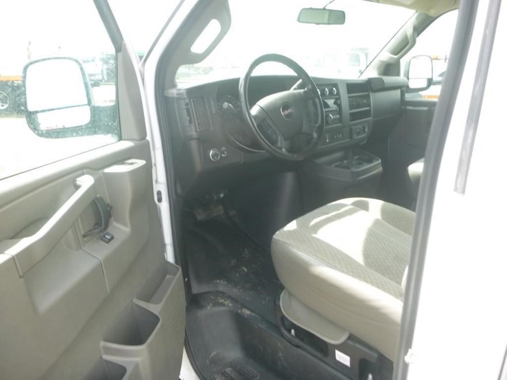 2021-gmc-3500-image-10