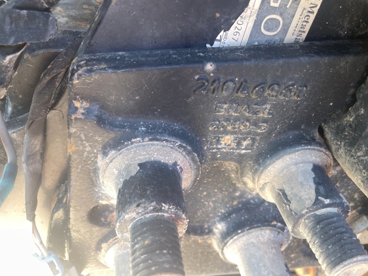 2013-mack-granite-104fr-image-132