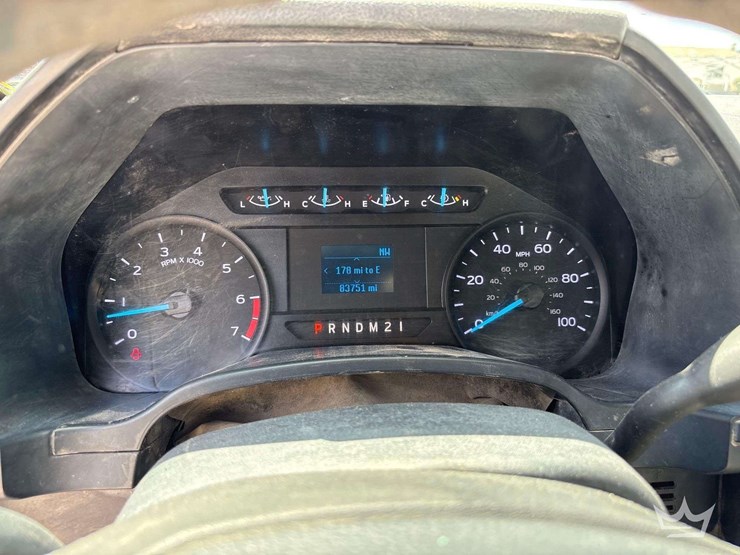 2021-ford-f250-image-22