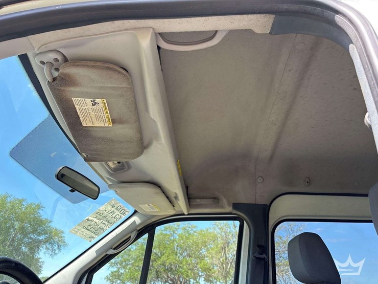 2012-ford-transit-connect-image-25